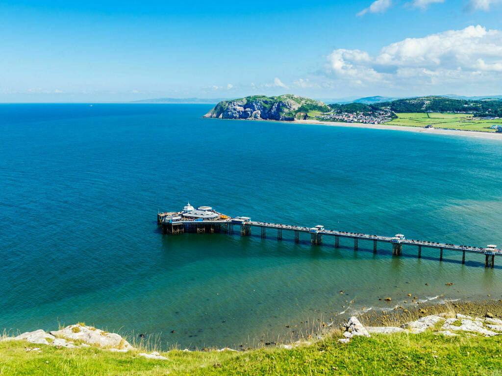 Llandudno Pier Crop