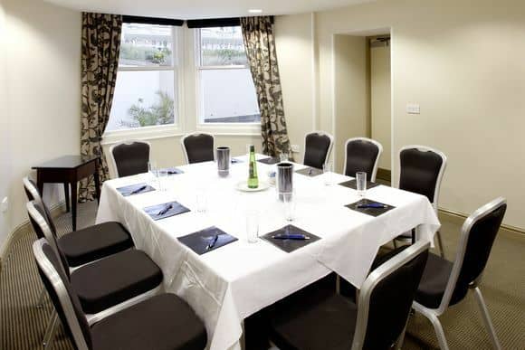 function-suites-tudno-suite_display